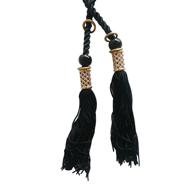 Manual tassel